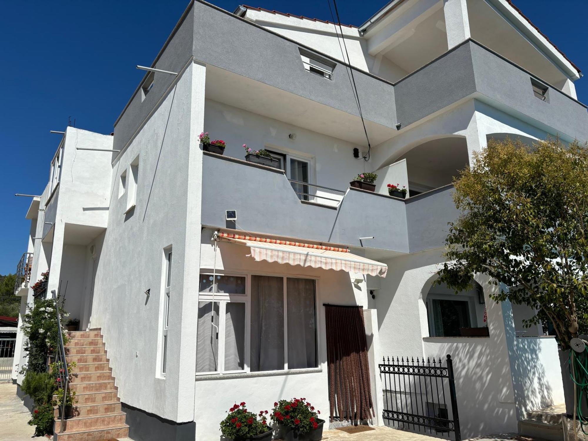 Apartments N&M Sukošan Eksteriør bilde