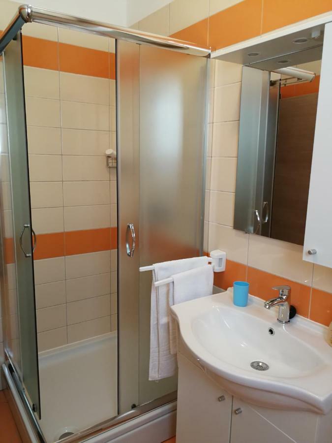 Apartments N&M Sukošan Eksteriør bilde
